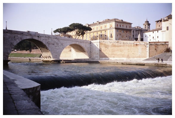 Alfredo Jaar, "Searching For Gramsci" (2003)
