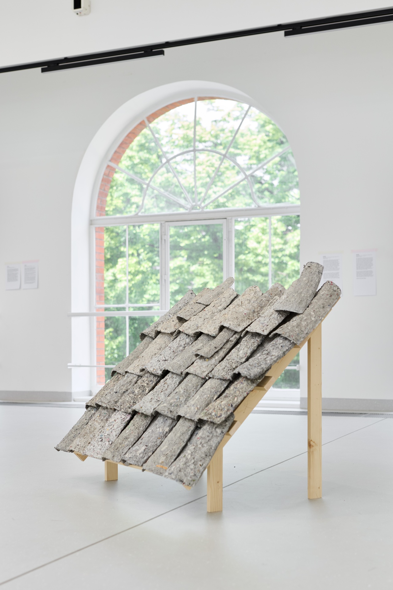 Katarina Ševic, “News from Home, roof tiles,” 2025