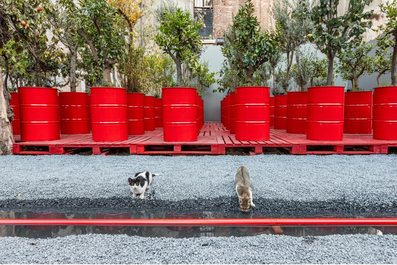 Khalil Rabah, “Red Navigapparate,” 2025, 18th Istanbul Biennale, Istanbul, 2025