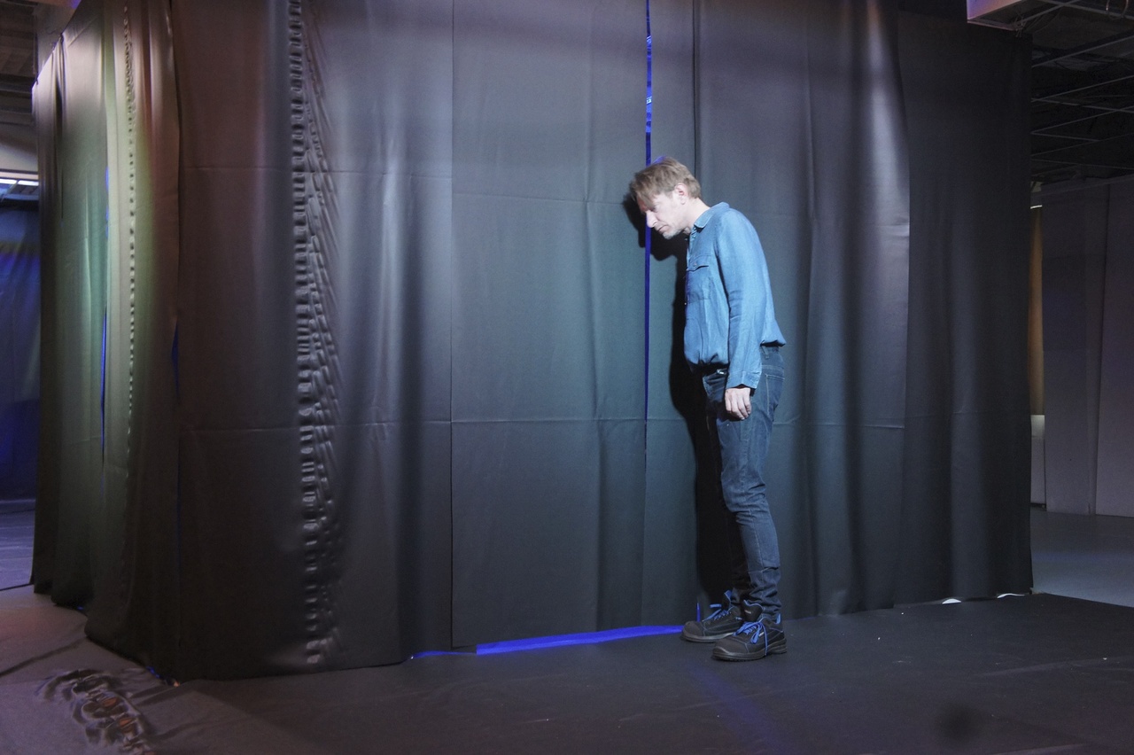 Elisa Müller / Institut für Widerstand im Postfordismus, „Lauf so schnell du kannst“, Vierte Welt, Berlin, 2020