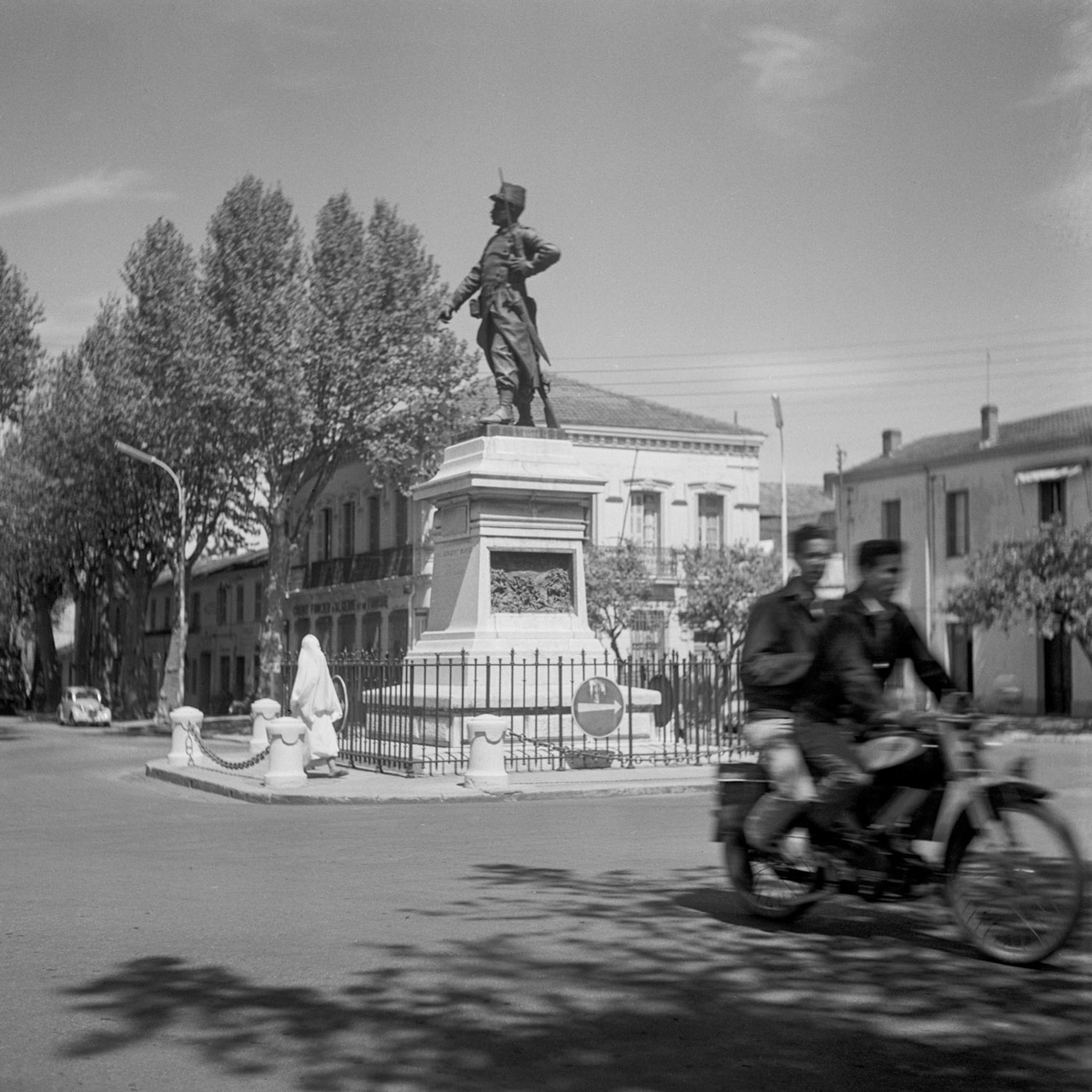 Pierre Bourdieu, “Images d'Algérie,” 1957–61