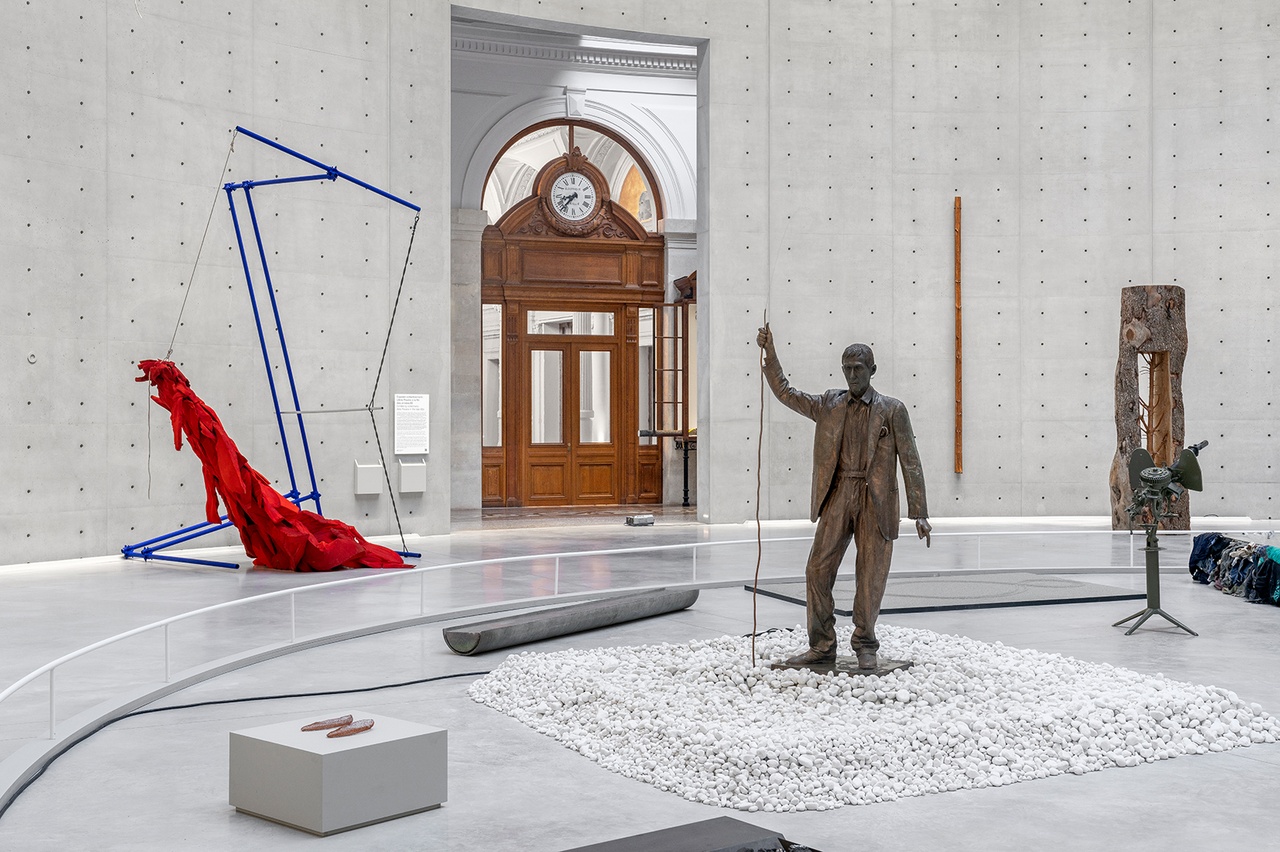 “Arte Povera,” Bourse de Commerce, Paris, 2024–25