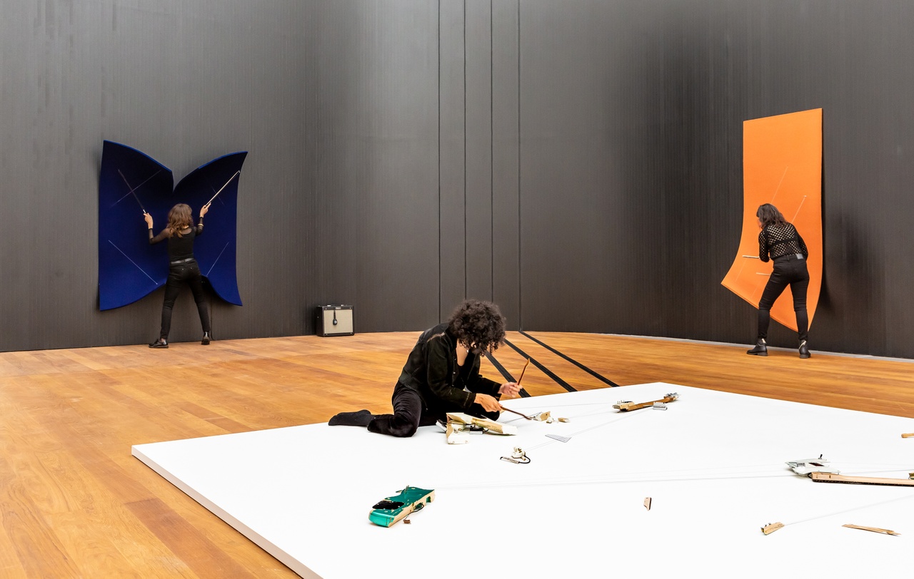 „Naama Tsabar: Estuaries“, Hamburger Bahnhof – Nationalgalerie der Gegenwart, Berlin, 2024